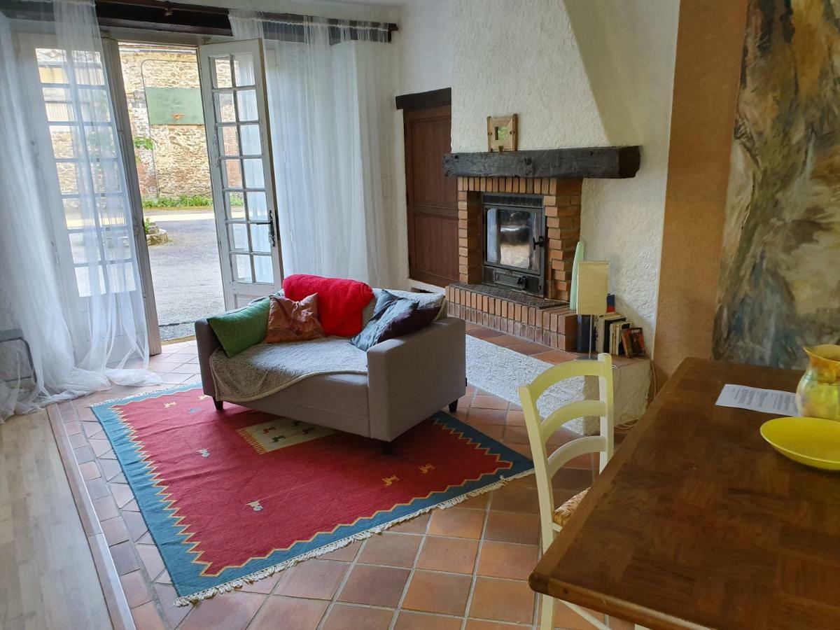 Hotel Maison Lyre, Pompadour à Arnac-Pompadour Extérieur photo